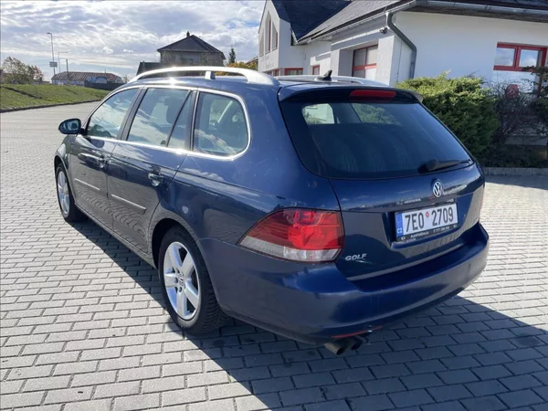 Volkswagen Golf 1,4 TSi 90kw DSG Comfortline G - foto 3