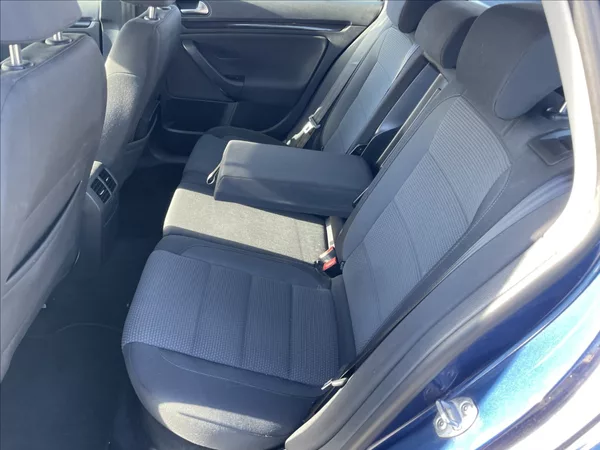 Volkswagen Golf 1,4 TSi 90kw DSG Comfortline G - foto 8