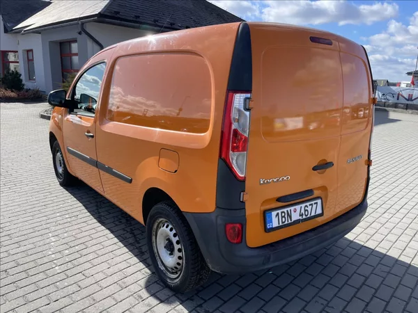 Renault Kangoo 1,5 DCi 55kw CZ DPH 1maj. 12x - foto 27