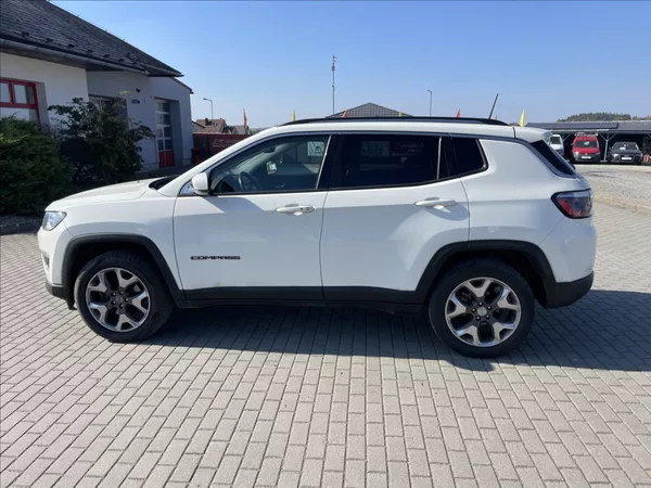 Jeep Compass 1,4 T 125kw AT9 4x4 Limited - foto 28