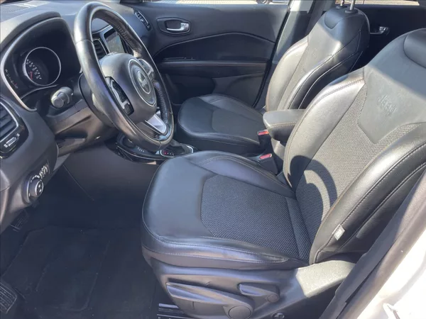 Jeep Compass 1,4 T 125kw AT9 4x4 Limited - foto 7