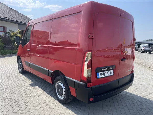 Renault Master 2,3 dCi 110k COOL DPH 12xCZaut - foto 34