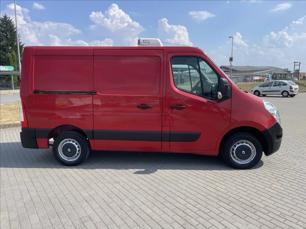 Renault Master 2,3 dCi 110k COOL DPH 12xCZaut - foto 36