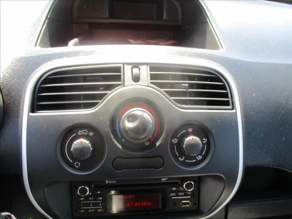 Renault Kangoo 1,5 dCi 75k bez koroze odp DPH - foto 12