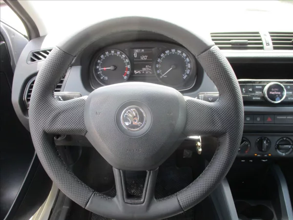 Škoda Fabia 1,4 TDi 66kw Klima bez koroze - foto 13