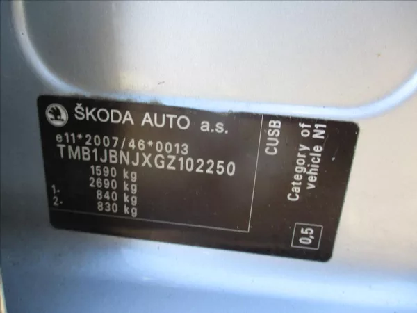 Škoda Fabia 1,4 TDi 66kw Klima bez koroze - foto 21