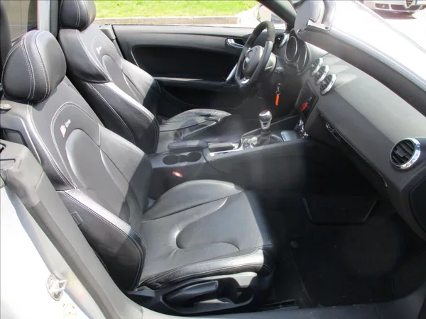 Audi TT 2,0 TFSi 147kw S-Line - foto 12