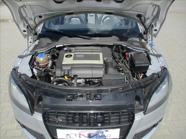 Audi TT 2,0 TFSi 147kw S-Line - foto 20