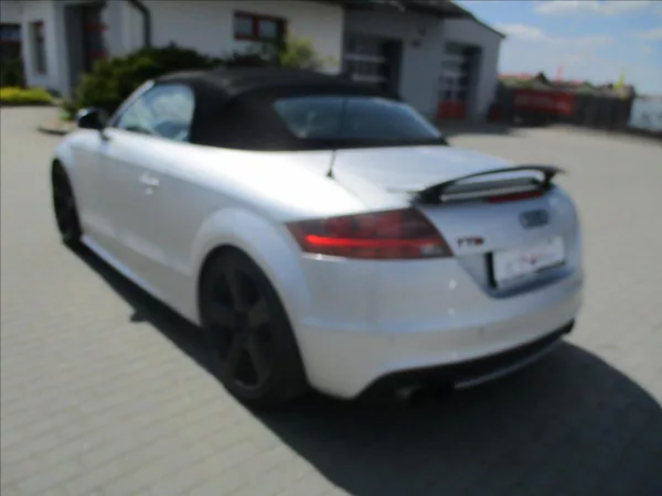 Audi TT 2,0 TFSi 147kw S-Line - foto 24
