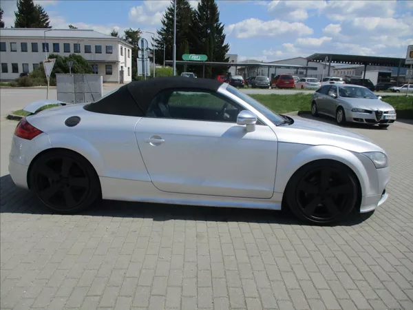 Audi TT 2,0 TFSi 147kw S-Line - foto 26