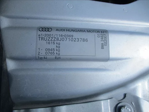Audi TT 2,0 TFSi 147kw S-Line - foto 4