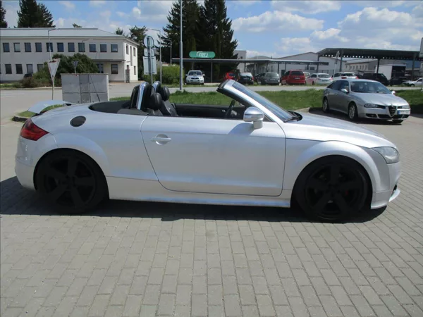 Audi TT 2,0 TFSi 147kw S-Line - foto 9