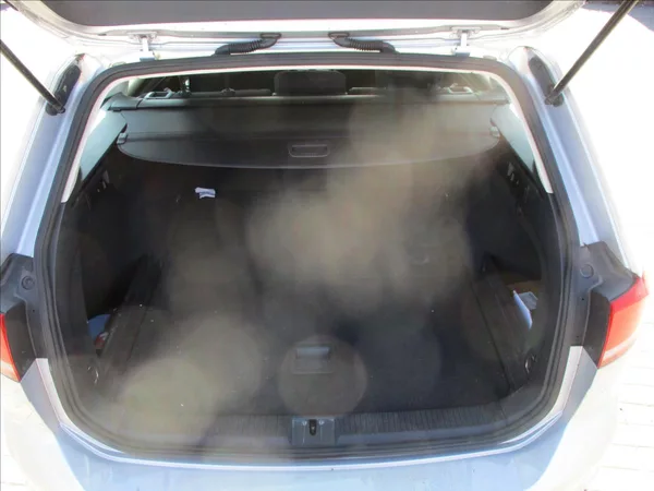 Volkswagen Passat Variant 2,0 TDi 110kw Radar DSG GPS Hi - foto 9