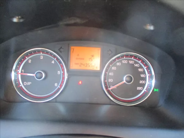 SsangYong Korando 2,0 D20DTF 129kw Executive AWD - foto 10