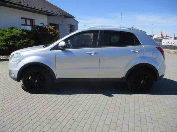 SsangYong Korando 2,0 D20DTF 129kw Executive AWD - foto 18