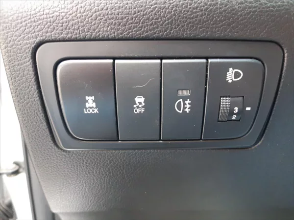 SsangYong Korando 2,0 D20DTF 129kw Executive AWD - foto 19