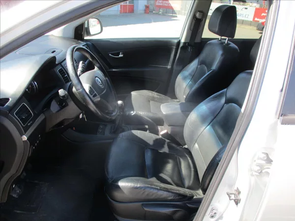 SsangYong Korando 2,0 D20DTF 129kw Executive AWD - foto 3