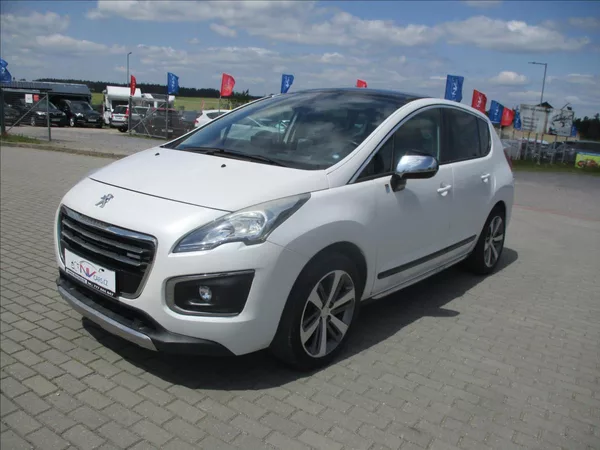 Peugeot 3008 2,0 Hybrid 4x4 Allure Pano HUD