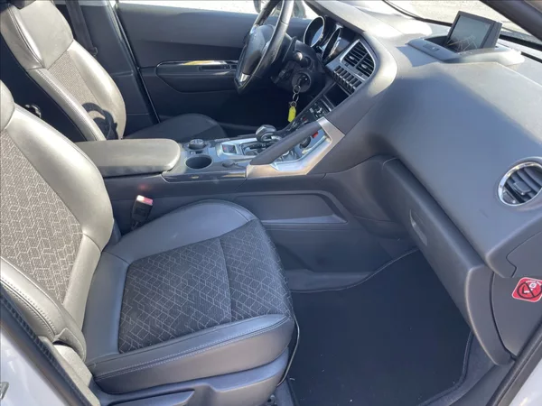 Peugeot 3008 2,0 Hybrid 4x4 Allure Pano HUD - foto 12