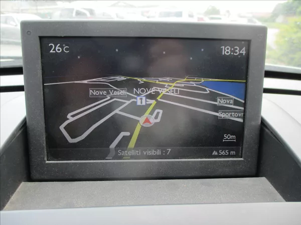 Peugeot 3008 2,0 Hybrid 4x4 Allure Pano HUD - foto 23