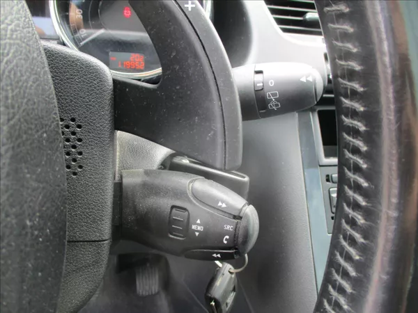 Peugeot 3008 2,0 Hybrid 4x4 Allure Pano HUD - foto 33