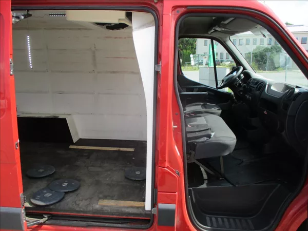 Renault Master 2,3 dCi 110k COOL DPH 12xCZaut - foto 17