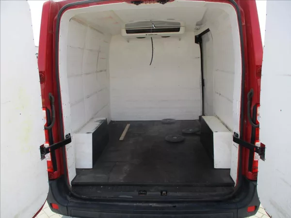 Renault Master 2,3 dCi 110k COOL DPH 12xCZaut - foto 29