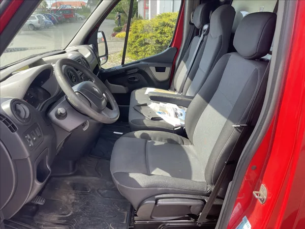 Renault Master 2,3 dCi 110k COOL DPH 12xCZaut - foto 7