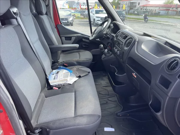 Renault Master 2,3 dCi 110k COOL DPH 12xCZaut - foto 8