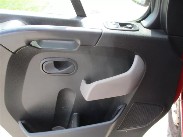 Renault Master 2,3 dCi 110k COOL DPH 12xCZaut - foto 9