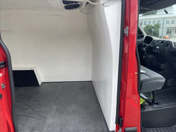 Renault Master 2,3 dCi 110k COOL DPH 11xCZaut - foto 17