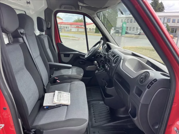 Renault Master 2,3 dCi 110k COOL DPH 11xCZaut - foto 8
