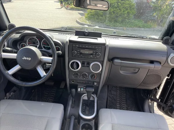 Jeep Wrangler 3,8 V6 UNLIMITED 146kw ARB Har - foto 13