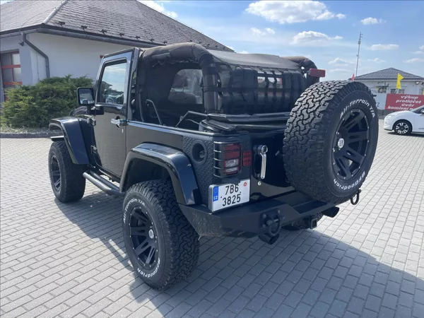 Jeep Wrangler 3,8 V6 UNLIMITED 146kw ARB Har - foto 3