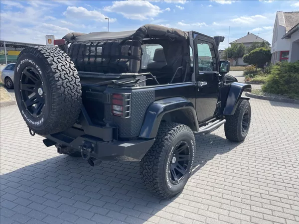Jeep Wrangler 3,8 V6 UNLIMITED 146kw ARB Har - foto 4