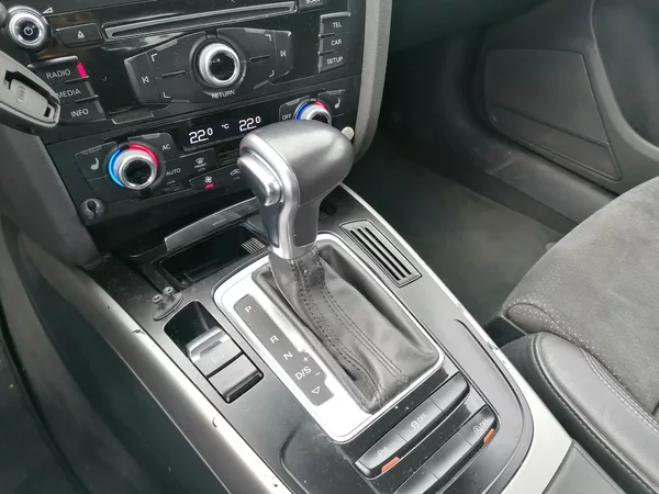 Audi A4 Allroad 3.0 TDi Quattro - foto 12