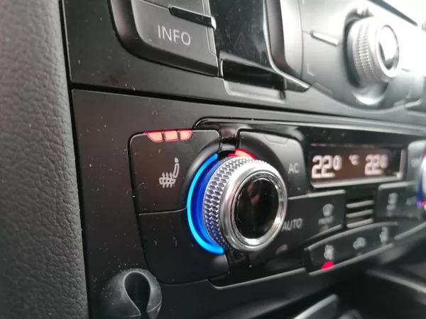 Audi A4 Allroad 3.0 TDi Quattro - foto 13