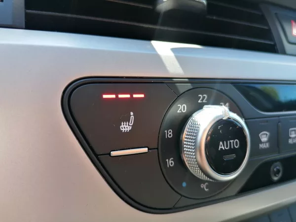 Audi A4 2.0 35 TFSi S-Tronic Virtual - foto 18