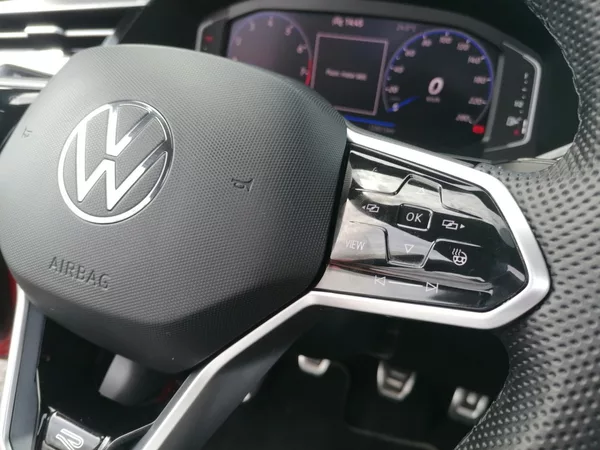 Volkswagen Arteon Shooting Brake 1.5 TSi R-LINE Manuál,Panorama - foto 17