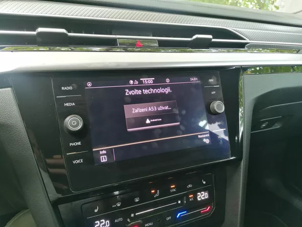 Volkswagen Arteon Shooting Brake 1.5 TSi R-LINE Manuál,Panorama - foto 23