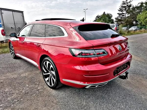 Volkswagen Arteon Shooting Brake 1.5 TSi R-LINE Manuál,Panorama - foto 5