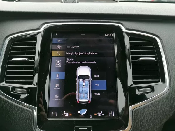 Volvo XC90 D5 AWD 7-míst Bowers & Wilkins - foto 16