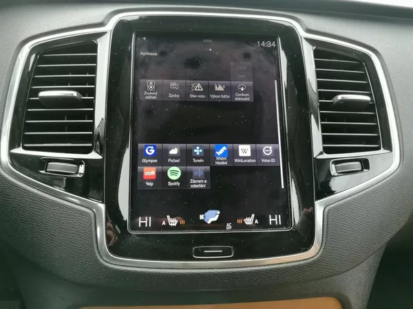 Volvo XC90 D5 AWD 7-míst Bowers & Wilkins - foto 23