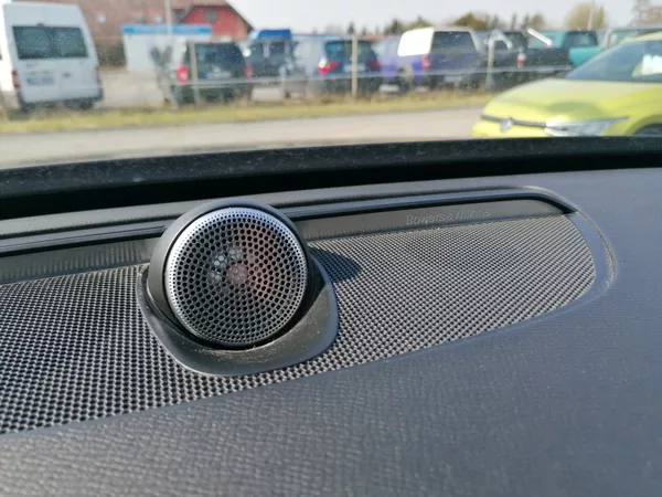 Volvo XC90 D5 AWD 7-míst Bowers & Wilkins - foto 24