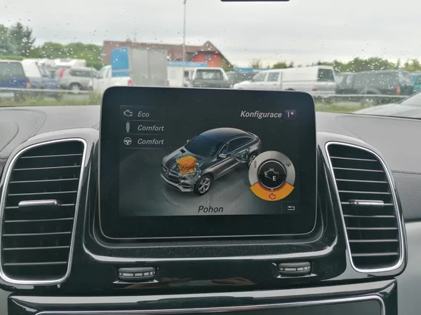 Mercedes-Benz GLE 350 CDi 4MATIC - foto 14