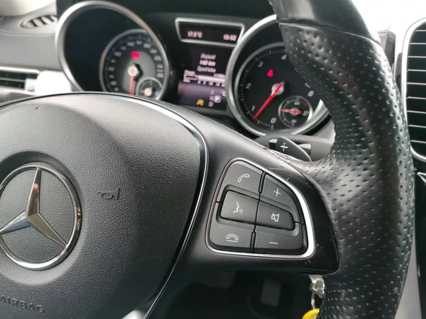 Mercedes-Benz GLE 350 CDi 4MATIC - foto 22