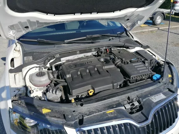 Škoda Octavia 2.0 TDi DSG Style,Navi,ACC - foto 28