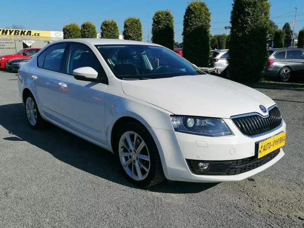 Škoda Octavia 2.0 TDi DSG Style,Navi,ACC - foto 3
