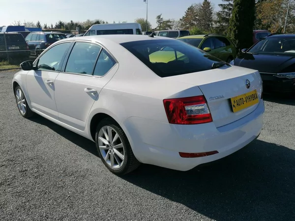 Škoda Octavia 2.0 TDi DSG Style,Navi,ACC - foto 4