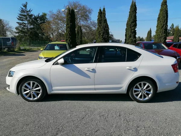 Škoda Octavia 2.0 TDi DSG Style,Navi,ACC - foto 6